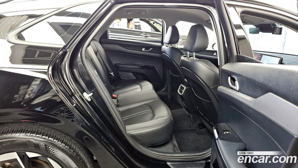 Kia K5 2.0, 2024