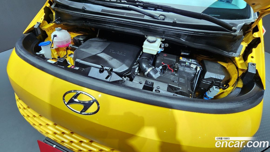 Hyundai Staria 2WD Kinder Safety Car, 2023
