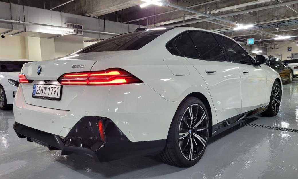 BMW 5-Series 530i xDrive M Sport, 2025