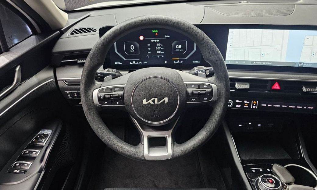 Kia K5 2.0, 2024
