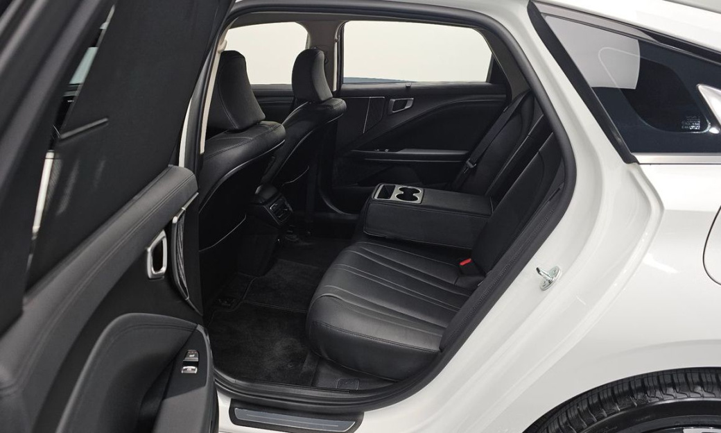 Kia K8 2.5 Gasoline 2WD, 2025