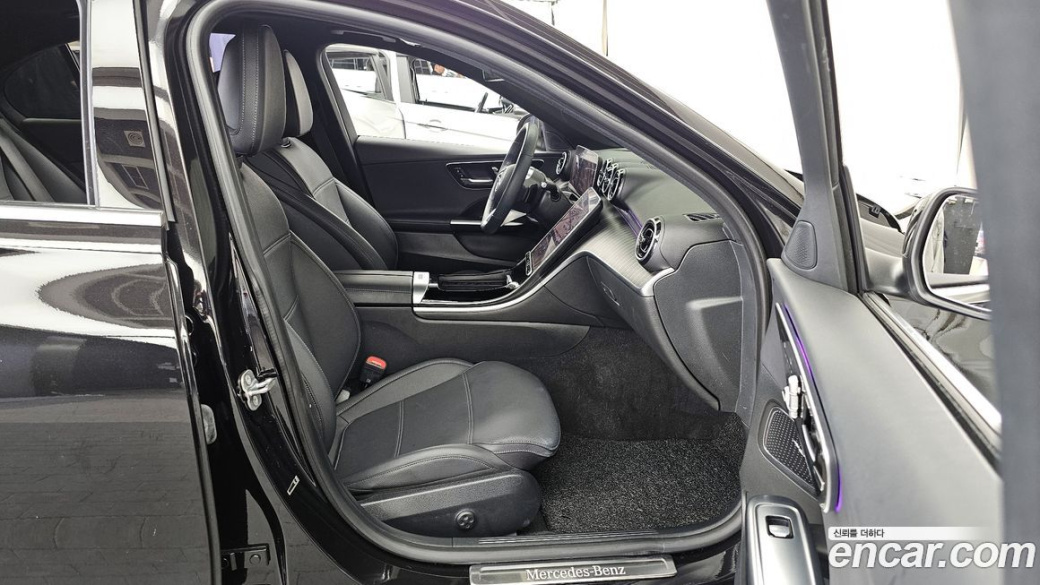 Mercedes-Benz C-Class C300 4MATIC Avantgarde, 2024