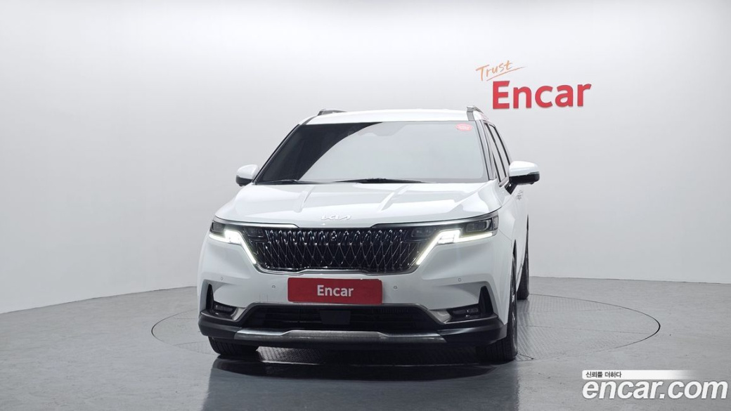 Kia Carnival 7-Seater Outdoor, 2023
