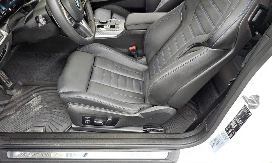 BMW 2-Series M240i xDrive Coupe, 2024