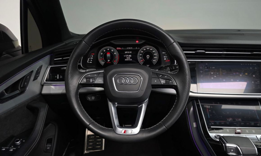 Audi Q7 55 TFSI Quattro Premium, 2022