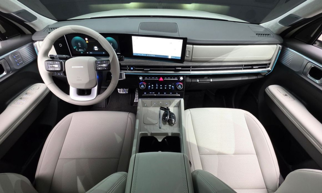 Hyundai Santafe Gasoline 2.5T 2WD, 2024