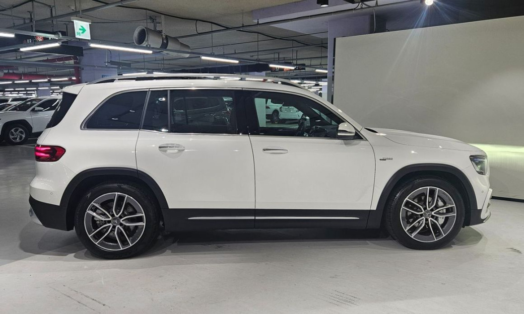 Mercedes-Benz GLB-Class AMG GLB35 4MATIC, 2025