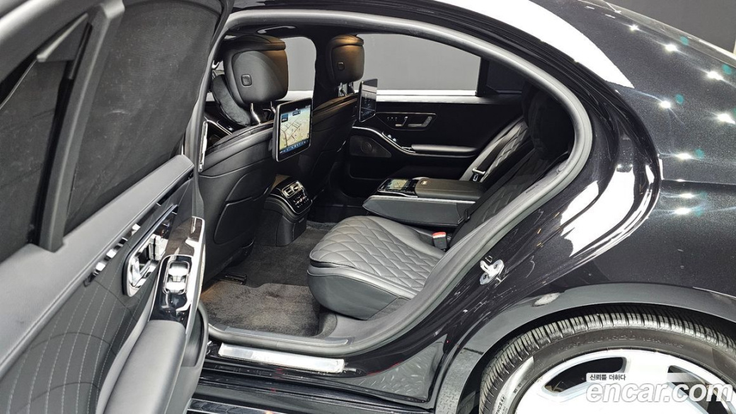 Mercedes-Benz S-Class S500L 4MATIC, 2024