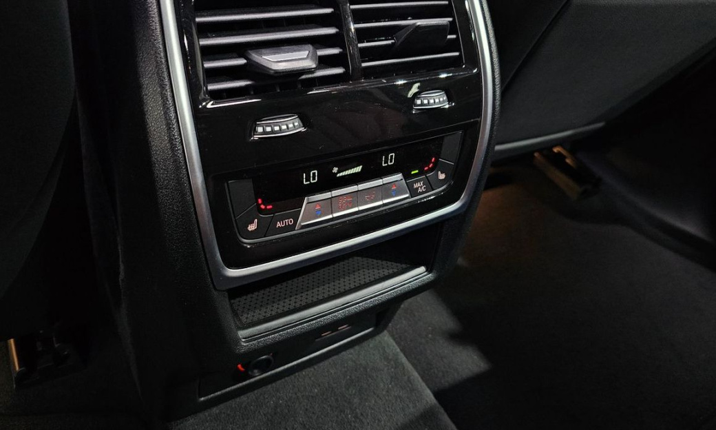 BMW X5 xDrive 40i xLine, 2024