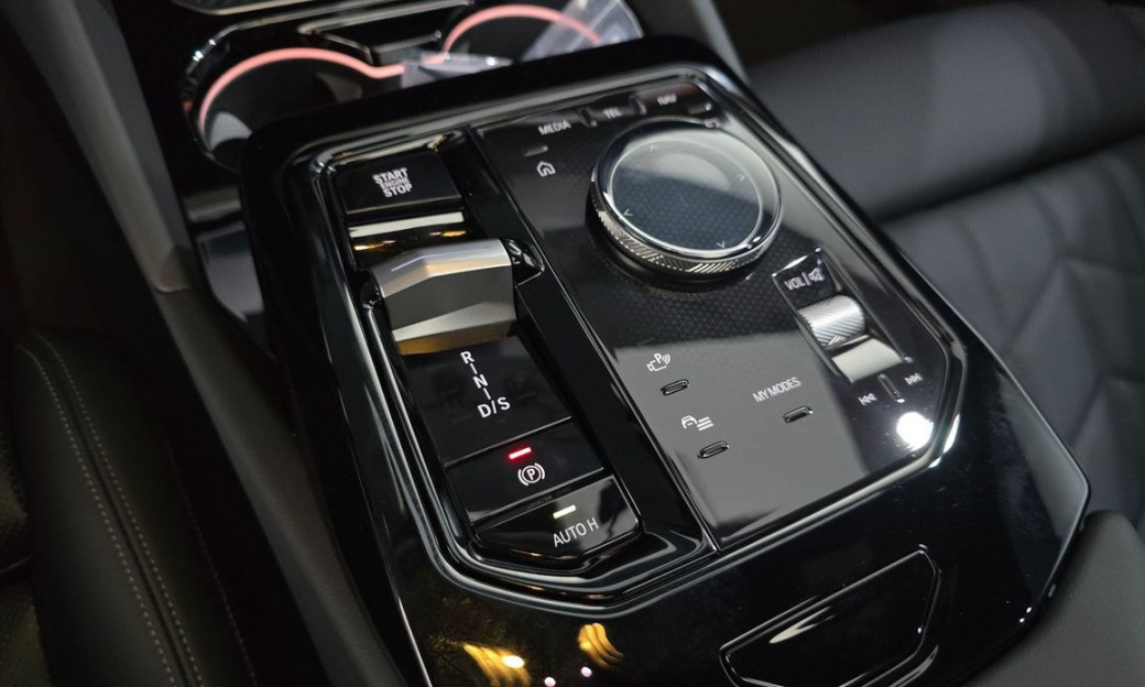 BMW 5-Series 520i M Sport, 2026