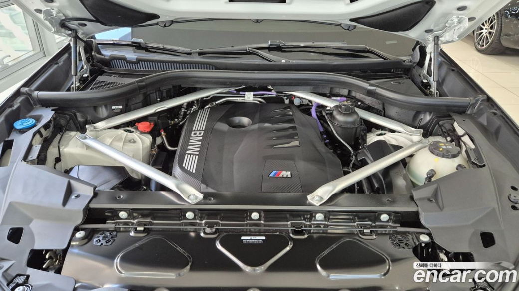 BMW X6 xDrive40i M Sport, 2025