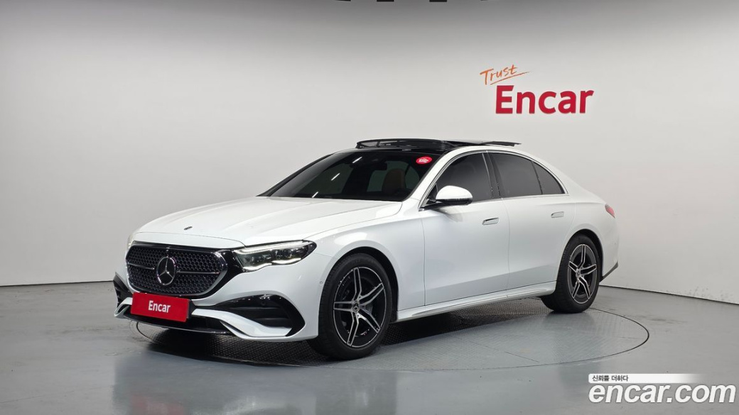 Mercedes-Benz E-Class E300 4MATIC AMG Line, 2025