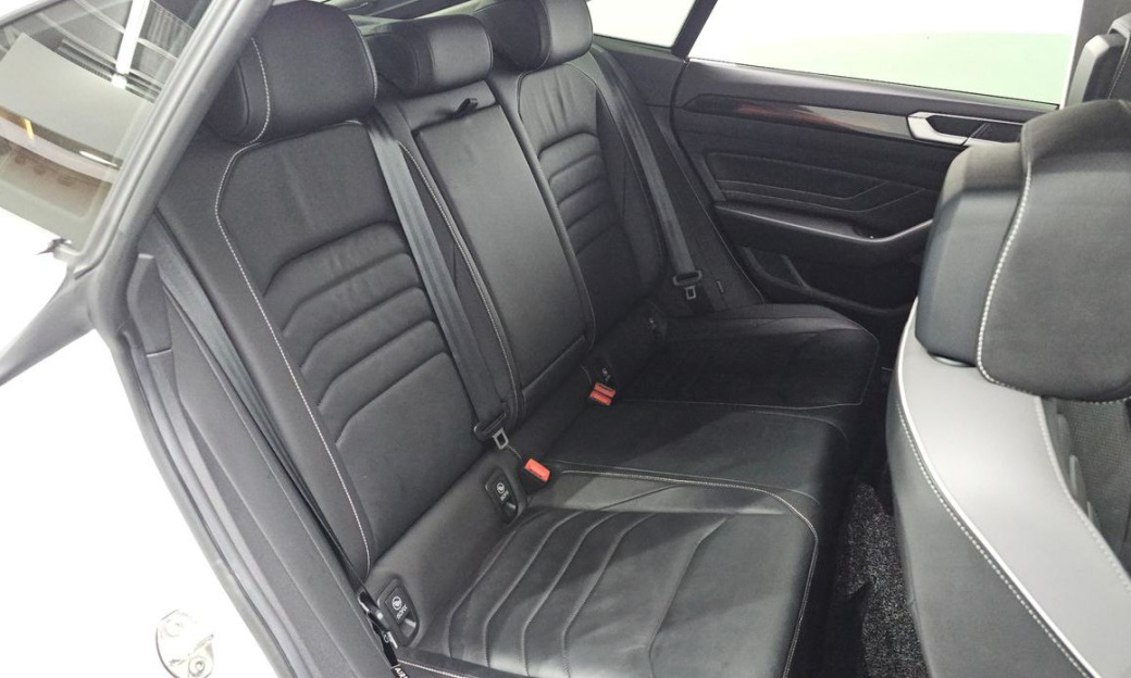Volkswagen Arteon 2.0 TDI Prestige, 2022