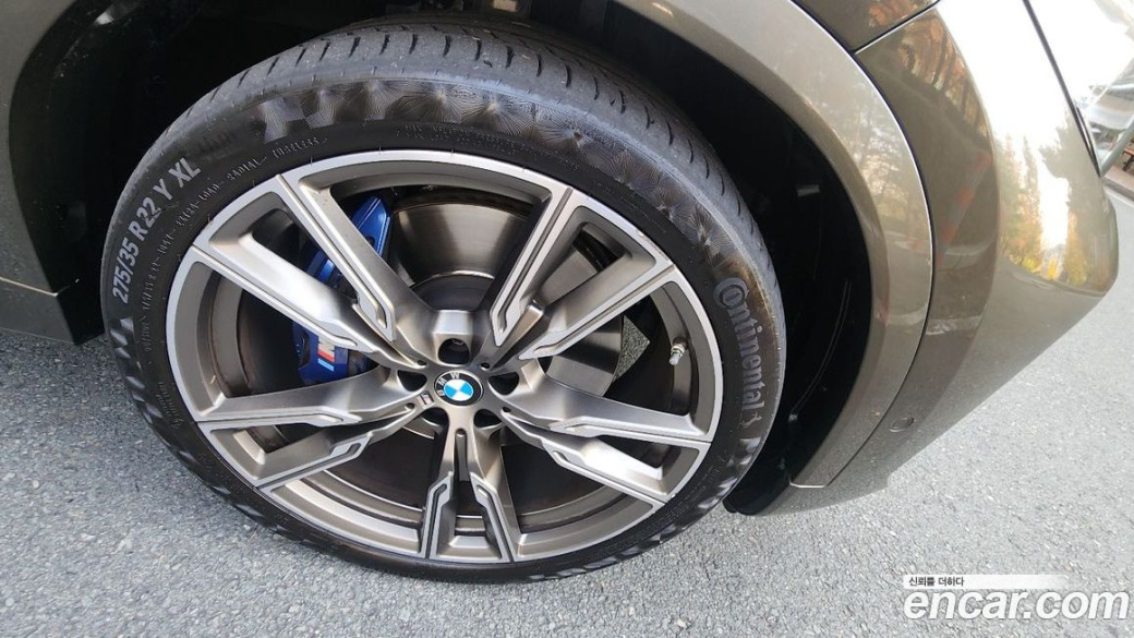 BMW X6 M50i, 2021