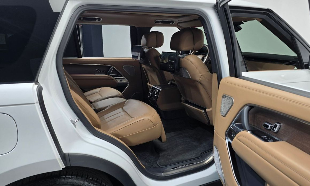 Land Rover Range Rover P530 Autobiography Long Wheel Base, 2025