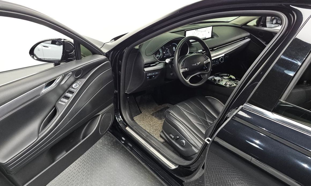 Genesis G80 Gasoline 2.5 Turbo AWD, 2023