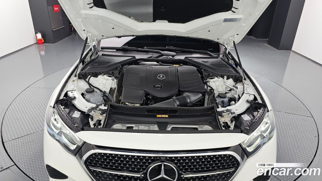 Mercedes-Benz E-Class E200 Avantgarde, 2025