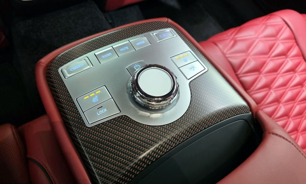 Genesis G80 Gasoline 2.5 Turbo AWD, 2025