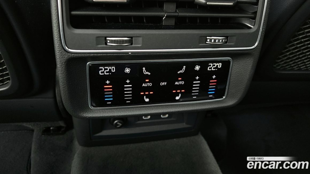 Audi Q7 55 TFSI Quattro Premium, 2022