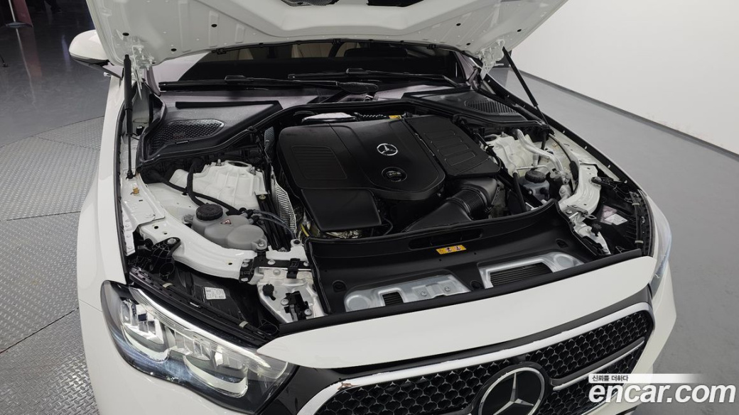 Mercedes-Benz E-Class E200 Avantgarde, 2025