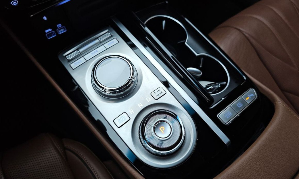 Genesis G80 Gasoline 2.5 Turbo AWD, 2024