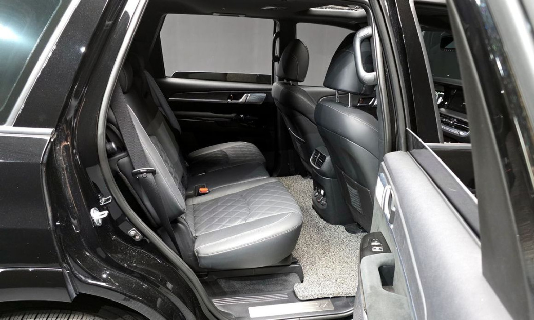 Kia Mohave Diesel 3.0 4WD 5-Seater, 2024
