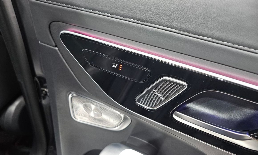 Mercedes-Benz GLC-Class GLC300 4MATIC AMG Line, 2024