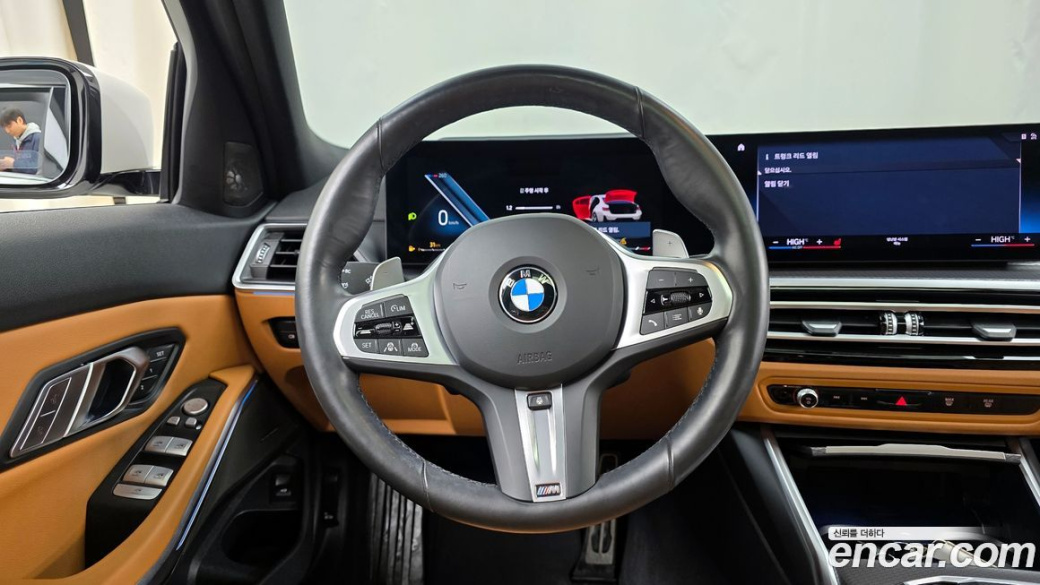 BMW 3-Series 320i M Sport, 2024