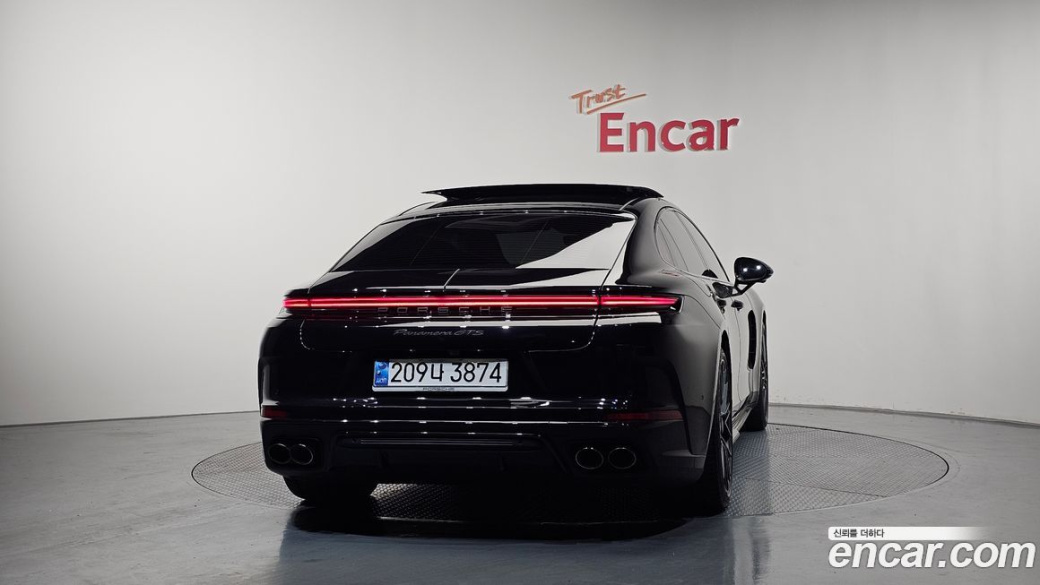 Porsche Panamera 4.0 GTS, 2025