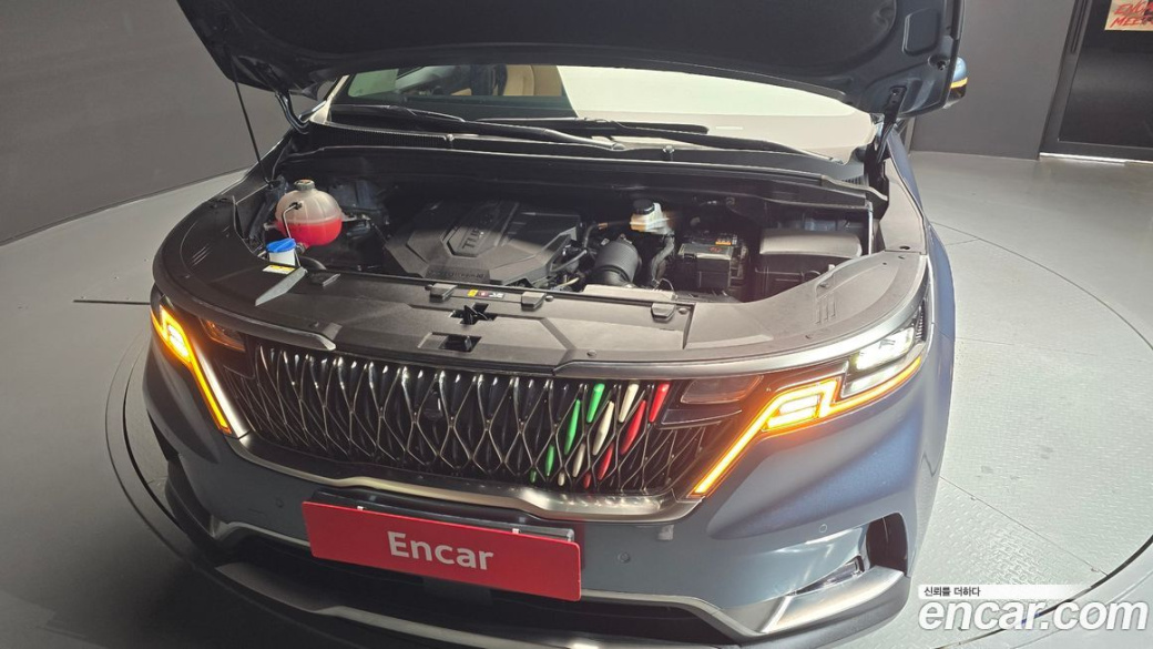 Kia Carnival 9-Seater Signature, 2023