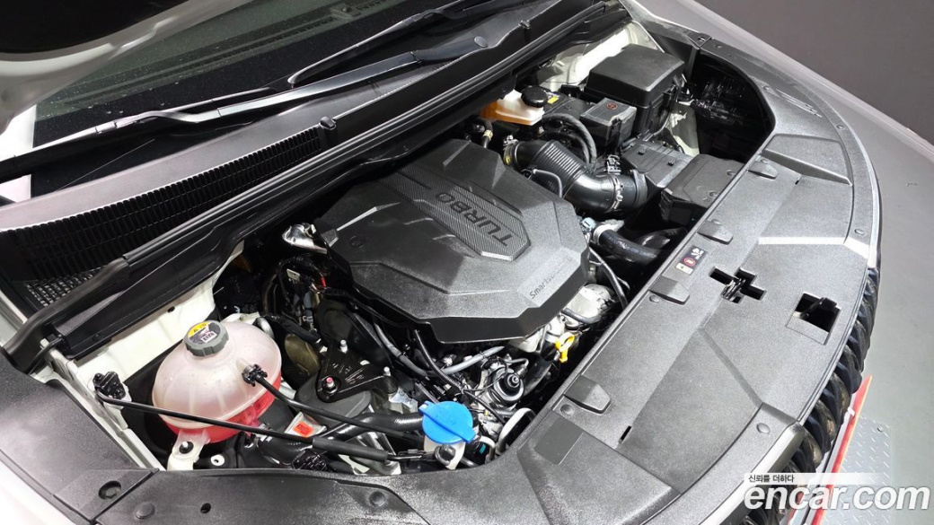 Kia Carnival 9-Seater Signature, 2023