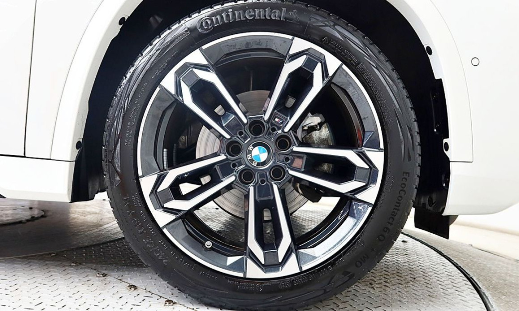 BMW X1 xDrive 20i M Sport, 2024