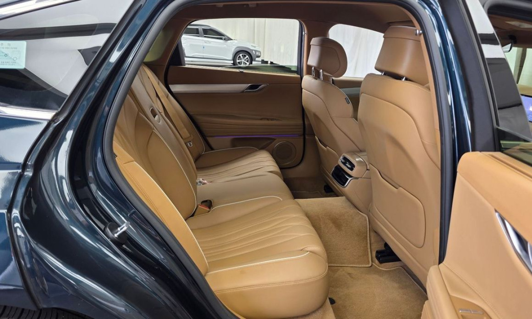 Genesis G80 Gasoline 2.5 Turbo AWD, 2025