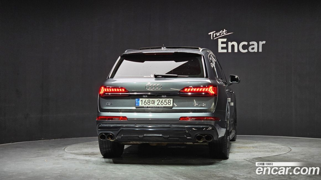 Audi Q7 55 TFSI Quattro Premium, 2022