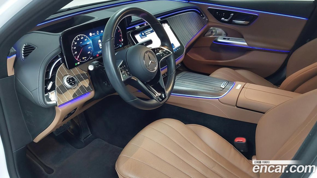 Mercedes-Benz E-Class E450 4MATIC Exclusive, 2024