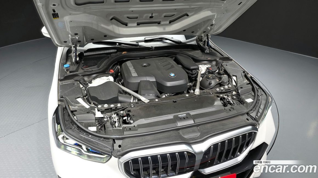 BMW 5-Series 530i xDrive M Sport, 2024