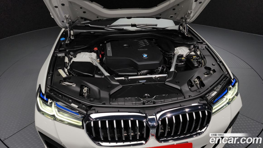 BMW 5-Series 530i M Sport Package, 2023