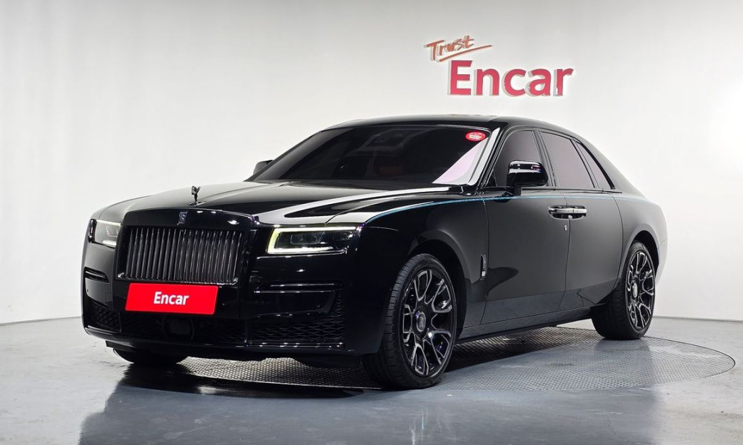 Rolls-Royce Ghost 6.7 V12 Black Badge, 2023