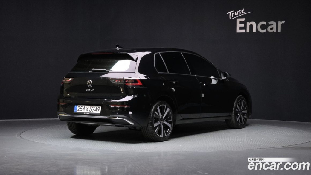 Volkswagen Golf 2.0 TDI Prestige, 2025