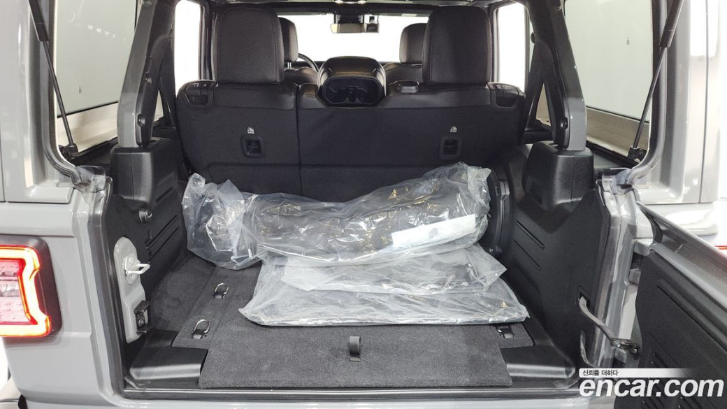 Jeep Wrangler 2.0 Overland Power Top 4Door, 2021