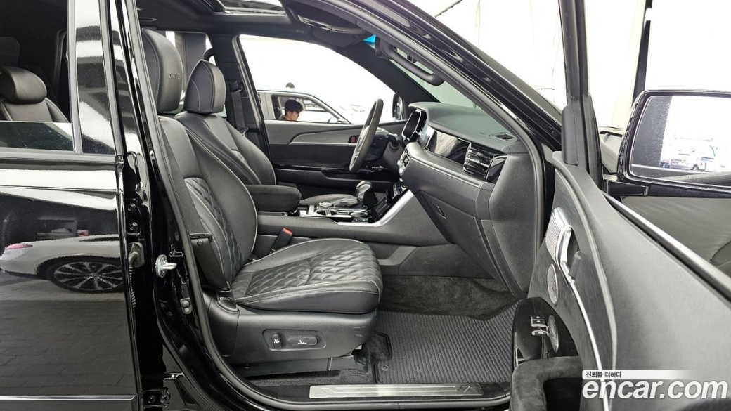 Kia Mohave Diesel 3.0 4WD 6-Seater, 2022