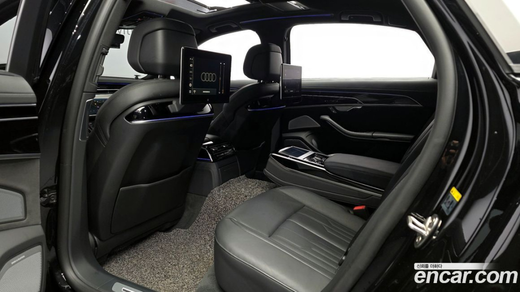 Audi A8 55 TFSI Quattro LWB, 2021