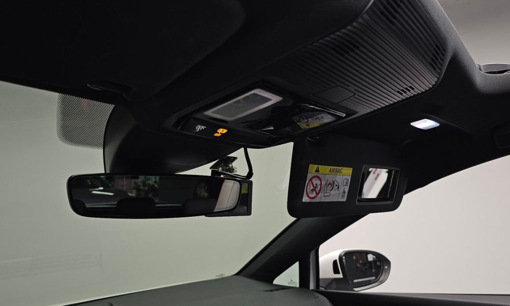 Volkswagen Golf 2.0 GTI, 2024