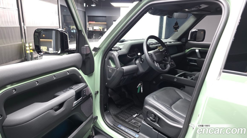 Land Rover Defender 110 D300 75th Edition, 2023