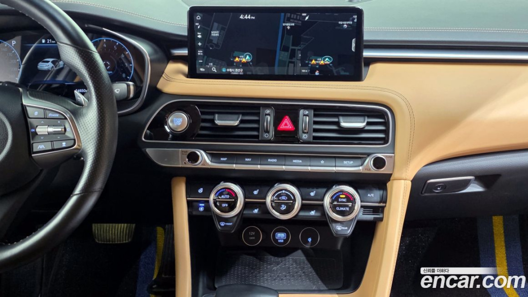 Genesis G70 Gasoline 2.0T 4WD, 2022
