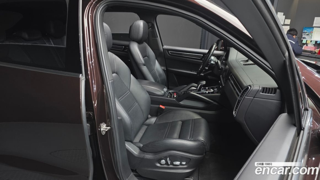 Porsche Cayenne 3.0, 2021