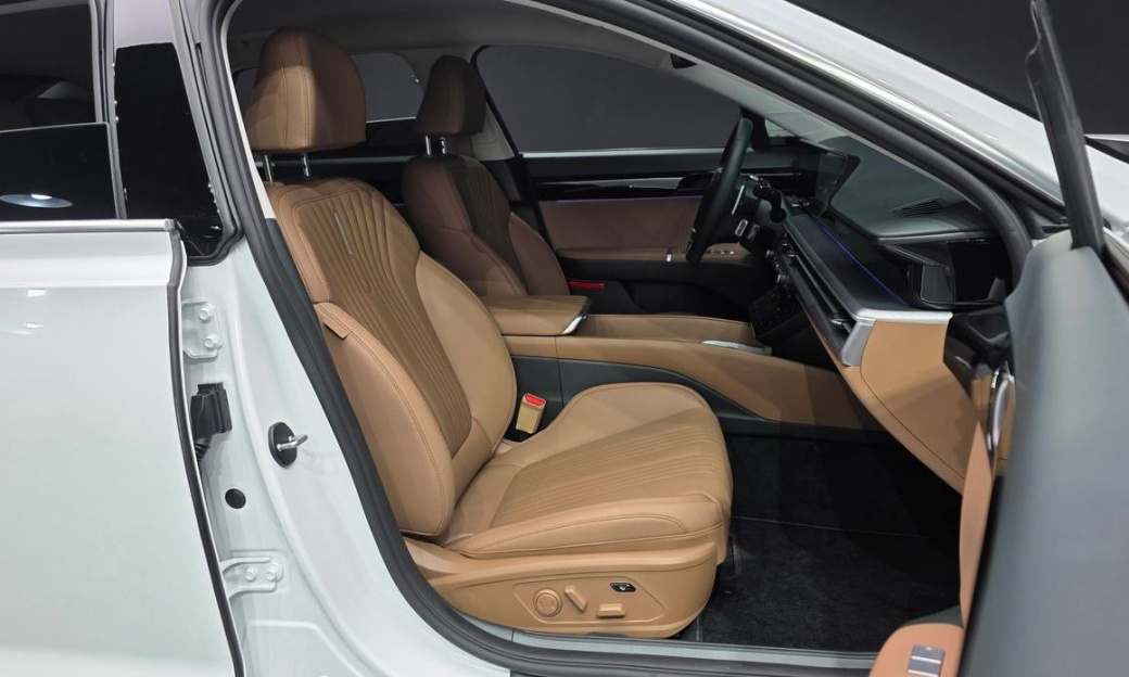 Hyundai Grandeur 2,5 Gasoline 2WD, 2024