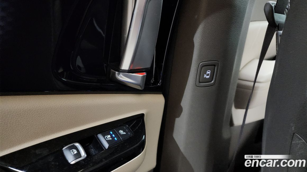 Kia Carnival 9-Seater Hi-Limousine, 2022