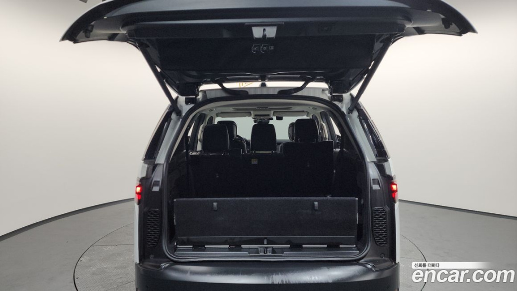 Land Rover Discovery D250 SE, 2022