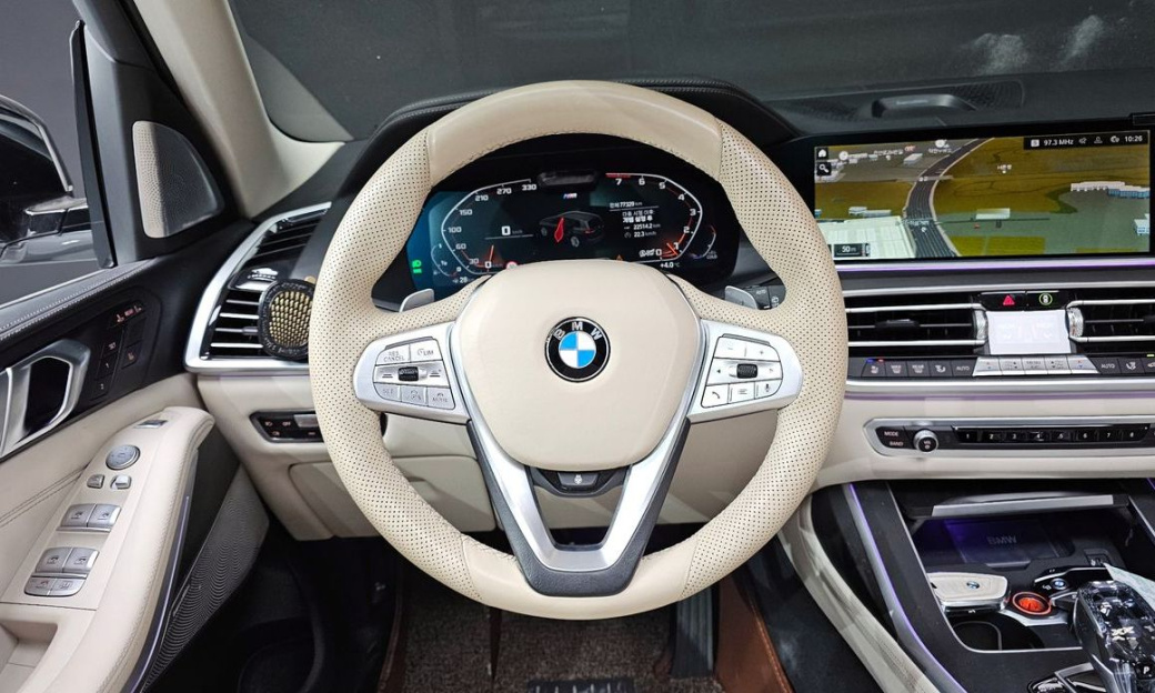 BMW X7 xDrive 40i Design Pure Excellence 7-Seater, 2022